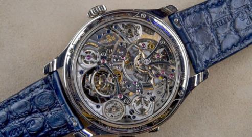 积家推出原版新款Gyrotourbillon腕表（图2）